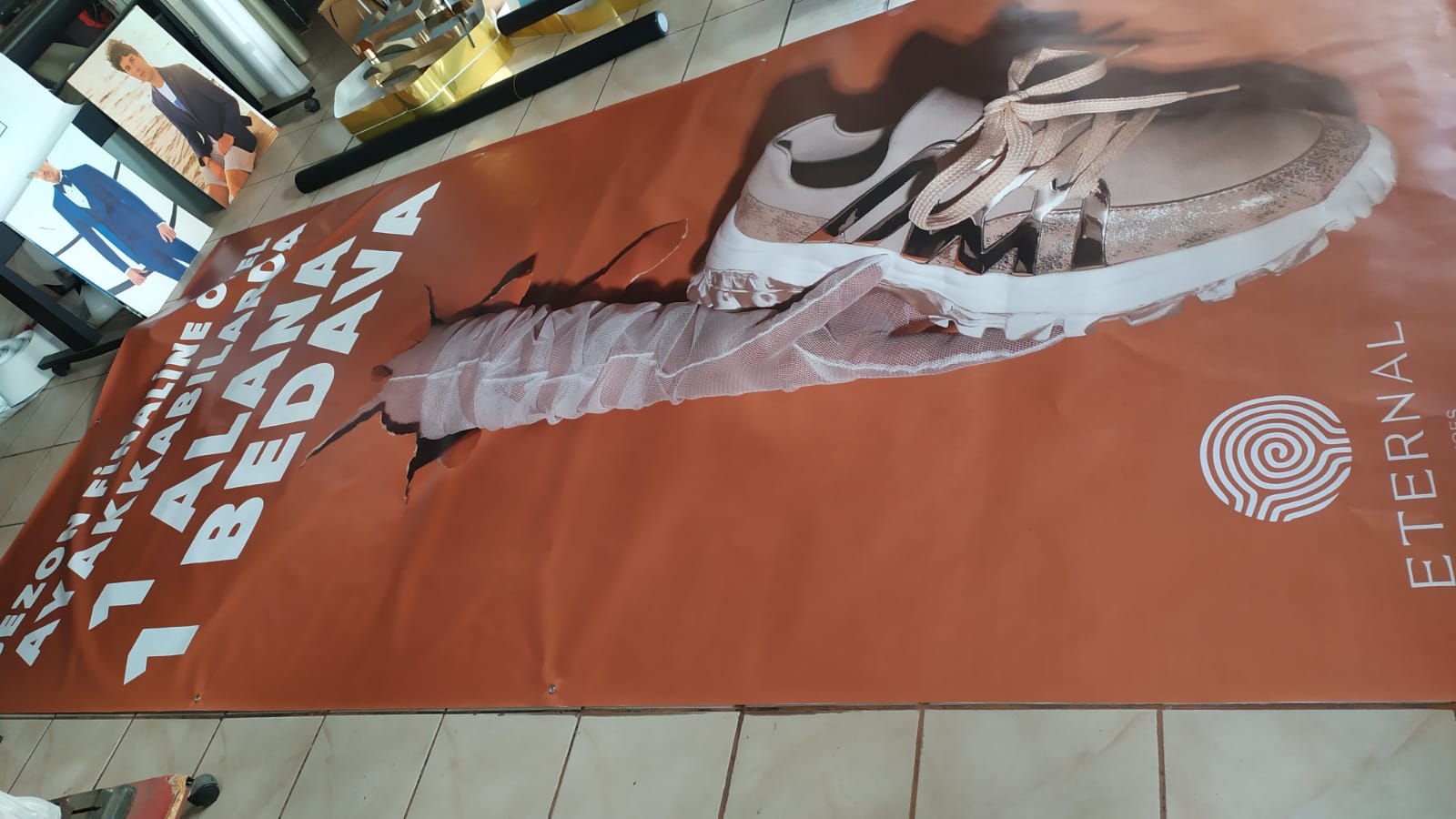 Afiş baskı merkezi, afiş imalatı, dijital baskı çözümleri, Dijital baskı afiş, Afişçiler, Uygun fiyat afişler, Afiş tasarımları, Afiş çeşitleri, Afiş renkleri, acil afiş